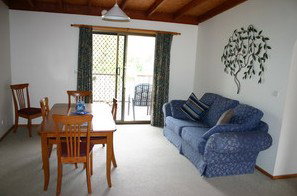 Murray Bank Holiday Units And Yabby Farm - Lightning Ridge Tourism 3
