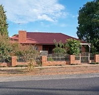Kaths Place - Lightning Ridge Tourism