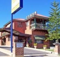 The Poets Recall - Lightning Ridge Tourism