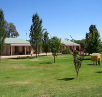 Narrandera Caravan Park - Lightning Ridge Tourism