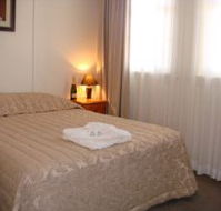 New Criterion - Lightning Ridge Tourism