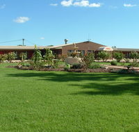 Newell Motor Inn - Lightning Ridge Tourism