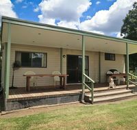 Talmalmo Cottage - Lightning Ridge Tourism