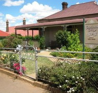 Courthouse Cottage B and B - Lightning Ridge Tourism