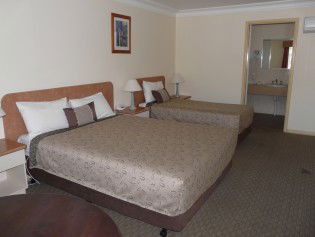 Garden City Motor Inn - Wagga Wagga - Lightning Ridge Tourism 2