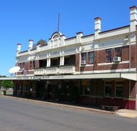 Yenda Hotel - Lightning Ridge Tourism