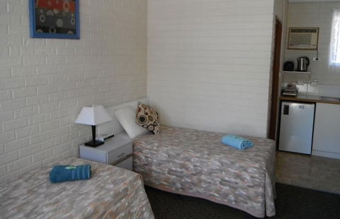 Bondi Motel Moree - Lightning Ridge Tourism 0
