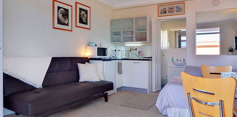 Beach Studio On Bombo - Lightning Ridge Tourism 3