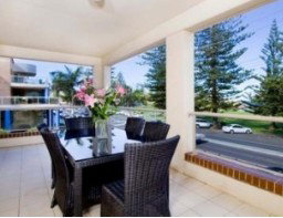 Beachside On Manning - Lightning Ridge Tourism 5