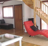 Beach House on Kendalls - Lightning Ridge Tourism