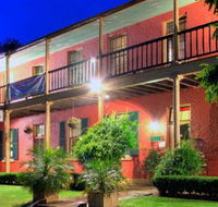 Anoushka's Boutique Bed and Breakfast - Lightning Ridge Tourism