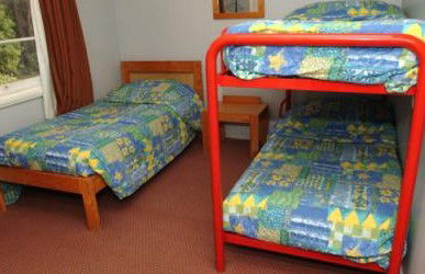 Blackheath Holiday Cabins - Lightning Ridge Tourism 0