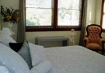 Avarest Cottage - Lightning Ridge Tourism 0