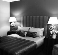 Chez Gaile - Lightning Ridge Tourism