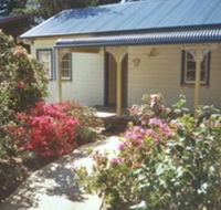 AppleBlossom Cottage - Lightning Ridge Tourism