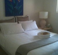 Absolute Beachfront Manly Bed and Breakfast - Lightning Ridge Tourism