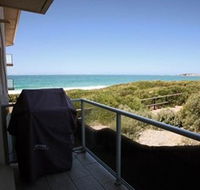 Beachfront Narrabeen - Lightning Ridge Tourism