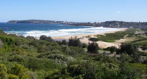 A Beach House Near Manly - Lightning Ridge Tourism 4