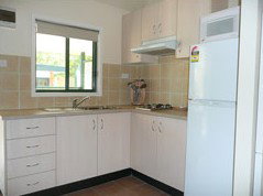 Carinya Ski Ranch - Lightning Ridge Tourism 1