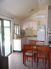 Carinya Ski Ranch - Lightning Ridge Tourism 2