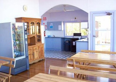 Best Western Gosford Motor Inn - Lightning Ridge Tourism 0