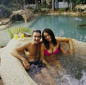 Allamanda Retreat - The Entrance - Lightning Ridge Tourism 4