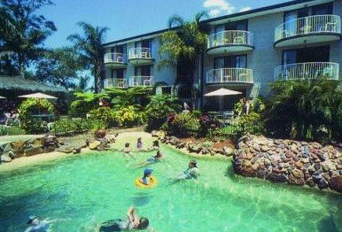 Allamanda Retreat - The Entrance - Lightning Ridge Tourism 5