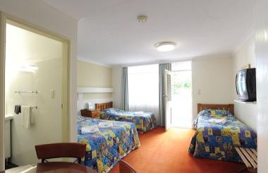 Bermuda Motor Inn - Gosford - Lightning Ridge Tourism 0