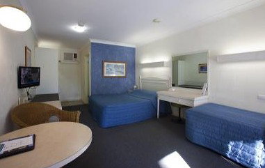 Bermuda Motor Inn - Gosford - Lightning Ridge Tourism 2