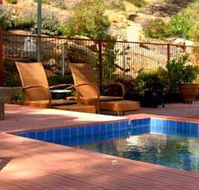 Amazing Country Escapes - Wombadah Guesthouse - Lightning Ridge Tourism