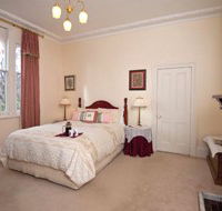 Camelia Cottage - Lightning Ridge Tourism