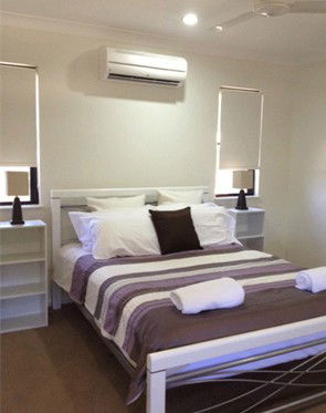 Guesthouse On Carlyle - Lightning Ridge Tourism 0