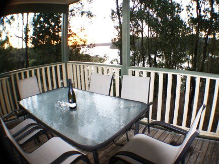 Lake Monduran Holiday Park - Lightning Ridge Tourism 0