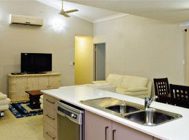 Zilzie Bay - Lightning Ridge Tourism 1