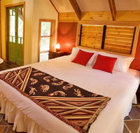 Rainforest Ranch - Lightning Ridge Tourism