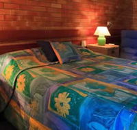 Shelly Beach Motel - Lightning Ridge Tourism