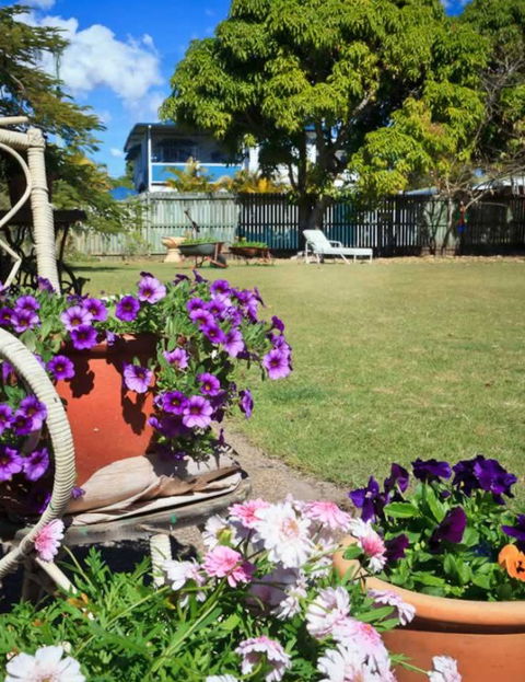 Shelly Beach Motel - Lightning Ridge Tourism 1