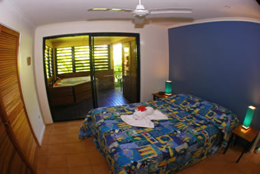 Sunbird Gardens - Lightning Ridge Tourism 2