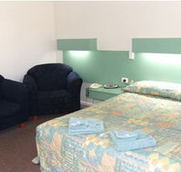 Longreach Motel - Lightning Ridge Tourism