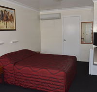 Waltzing Matilda Motor Inn - Lightning Ridge Tourism