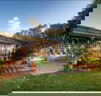 James Farmhouse and Rose Cottage - Lightning Ridge Tourism