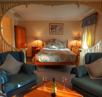 Honeysuckle Cottages and The Rocks Restaurant - Lightning Ridge Tourism