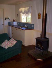 Briar Rose Cottages - Lightning Ridge Tourism 3