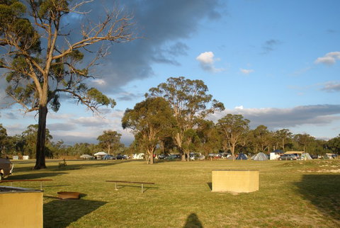 Sommerville Valley Tourist Park - Lightning Ridge Tourism 0