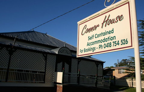 Connor House - Lightning Ridge Tourism 6