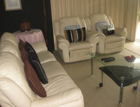 Fairthorpe Apartments - Lightning Ridge Tourism 2