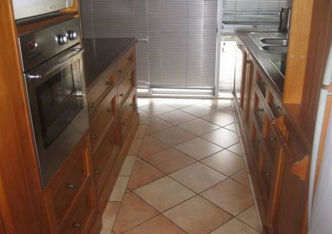 Fairthorpe Apartments - Lightning Ridge Tourism 4