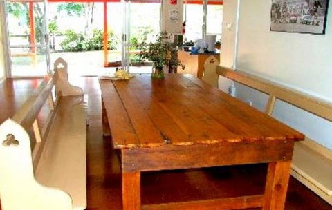 Katandra Mountain Farm House - Lightning Ridge Tourism 3