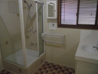 A Little Bit Of Heaven - Holiday Home - Lightning Ridge Tourism 0