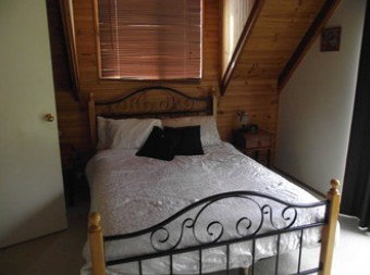A Little Bit Of Heaven - Holiday Home - Lightning Ridge Tourism 1